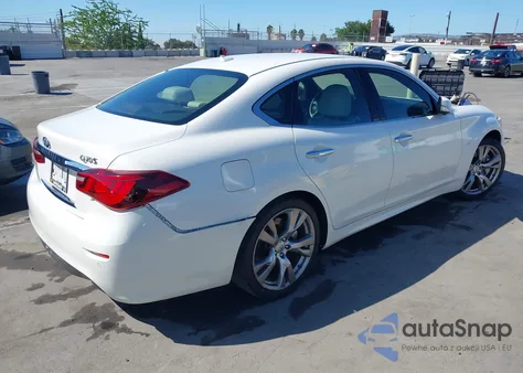2015 Infiniti Q70 3.7 z USA, uszkodzony, nr VIN JN1BY1AP9FM542446